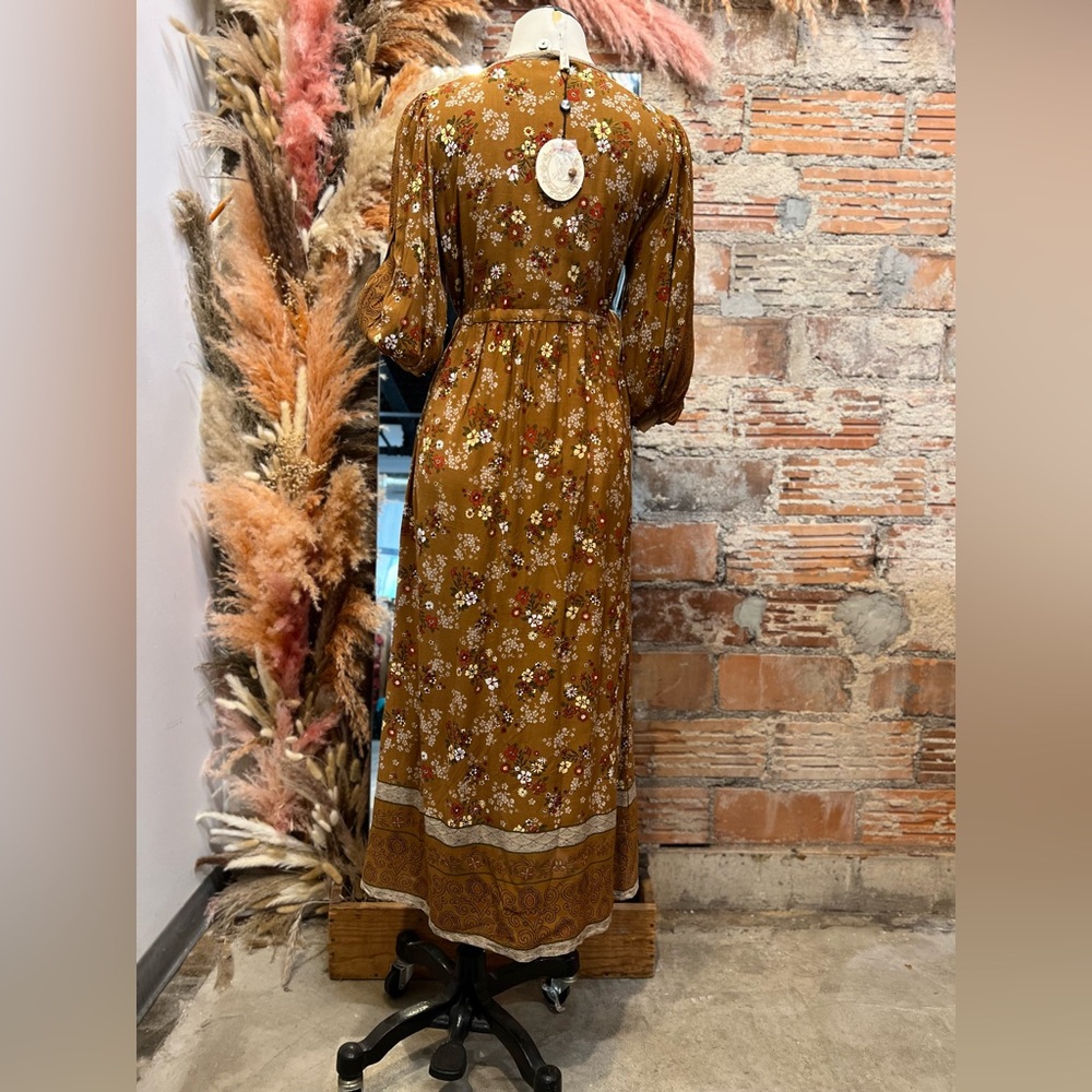 Tulle and Batiste Roseanne Boho Dress Daydreamer
Handmade XS & S Terracotta - Picture 3 of 15